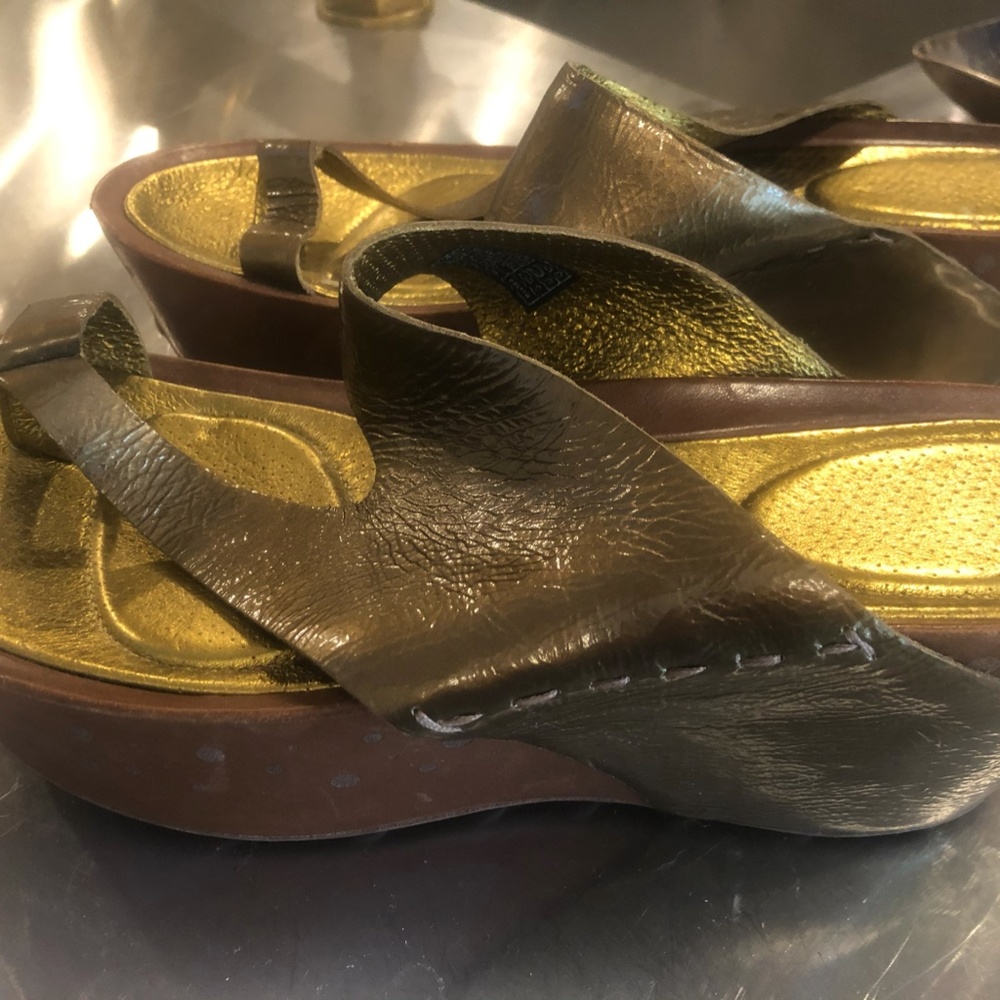 Tsubo Platform Sandals-Bronze Metallic-Size 9.5